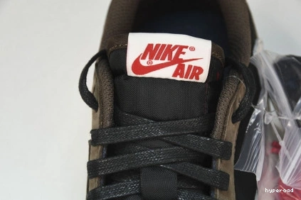 Hyperoad AIR DARK 1 MOCHA LOW JORDAN TRAVIS SCOTT 1017